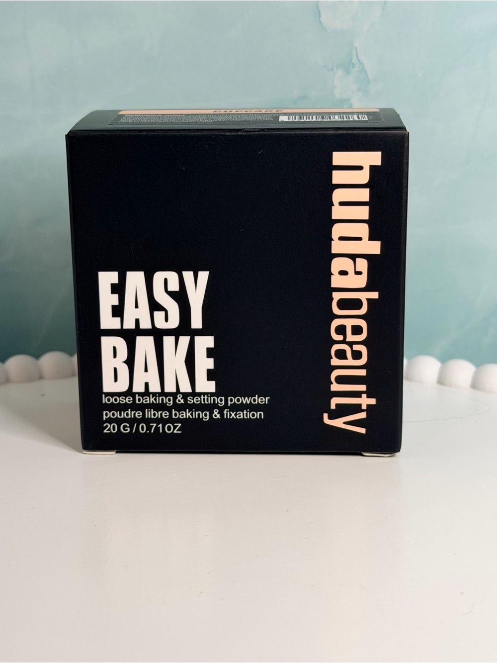 HUDA BEAUTY Easy Bake Loose Baking & Setting Powder - full size NIB